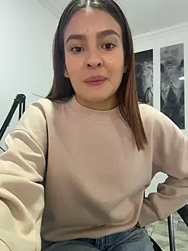 Snapshot of Talia_Bonet chatting on April 2, 2026, 3:53 pm Talia Bonet online show from April 2, 2026, 3:53 pm