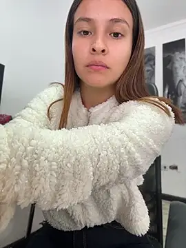 Snapshot of Talia_Bonet chatting on April 10, 2026, 3:17 pm Talia Bonet online show from April 10, 2026, 3:17 pm