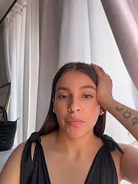 Snapshot of Talia_Bonet chatting on April 14, 2026, 5:30 pm Talia Bonet online show from April 14, 2026, 5:30 pm