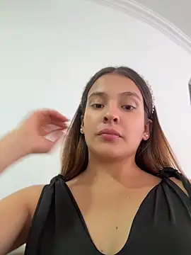 Snapshot of Talia_Bonet chatting on April 16, 2026, 4:30 pm Talia Bonet online show from April 16, 2026, 4:30 pm