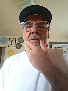 pena633 online show from November 26, 2025, 2:07 pm