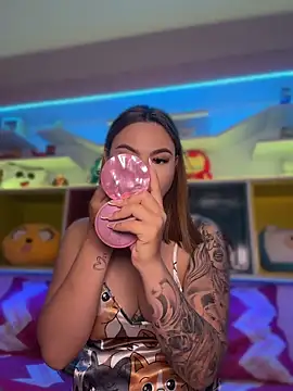 Beella1  online show from May 7, 2026, 9:58 am