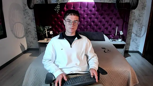 Lil James online show from March 19, 2026, 8:13 pm