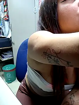 TamySweet69 online show from November 4, 2025, 6:18 pm