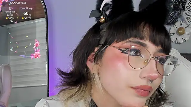 Snapshot of valkyra_catnoir chatting on October 23, 2025, 9:02 pm valkyra catnoir online show from October 23, 2025, 9:02 pm