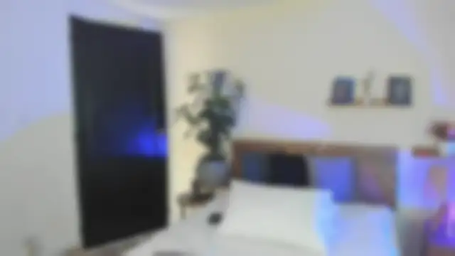 YariRose online show from May 31, 2026, 3:41 pm