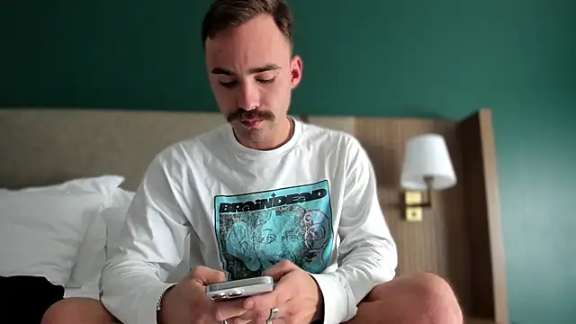 bobbyatx online show from November 27, 2025, 9:17 pm