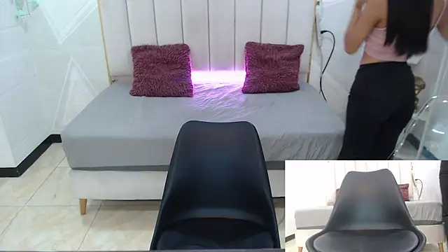 Sidney Brownn online show from October 26, 2025, 10:15 pm