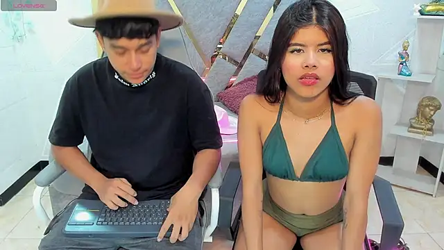 Sidney Brownn online show from November 17, 2025, 9:53 pm