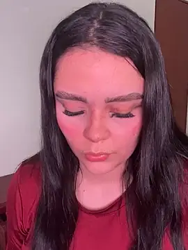 Selena Roa online show from November 16, 2025, 9:09 pm