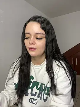 Snapshot of Selena_Roa chatting on February 7, 2026, 3:16 pm Selena Roa online show from February 7, 2026, 3:16 pm