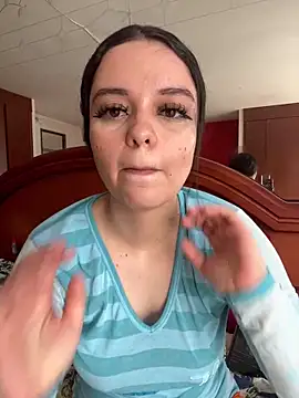 Snapshot of Selena_Roa chatting on March 3, 2026, 2:56 pm Selena Roa online show from March 3, 2026, 2:56 pm