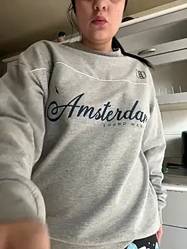 Snapshot of Selena_Roa chatting on March 8, 2026, 5:50 pm Selena Roa online show from March 8, 2026, 5:50 pm