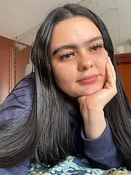 Selena Roa online show from April 29, 2026, 7:09 pm