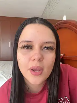 Selena Roa online show from June 3, 2026, 5:18 pm
