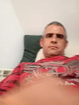 Snapshot of danie6969 chatting on October 23, 2025, 12:54 am danie6969 online show from October 23, 2025, 12:54 am