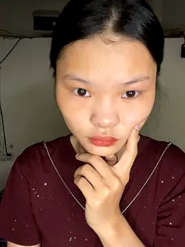 -Mam- online show from October 22, 2025, 10:20 pm