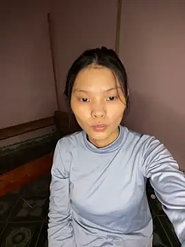 -Mam- online show from November 1, 2025, 9:22 am