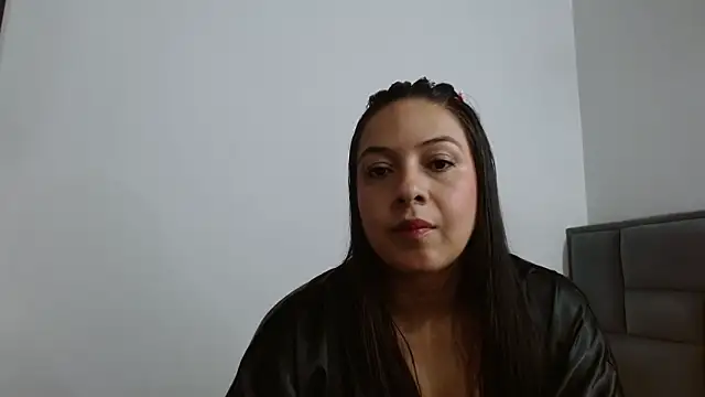 Snapshot of Emma_white111 chatting on October 22, 2025, 1:06 am Emma white111 online show from October 22, 2025, 1:06 am