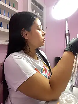 PaulaCruz01 online show from November 24, 2025, 8:41 pm