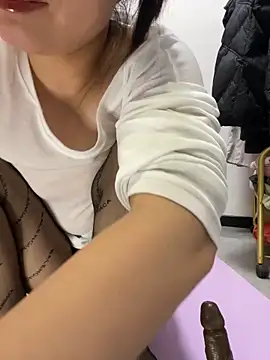 Snapshot of Nlen_baby chatting on March 5, 2026, 3:08 pm Nlen baby online show from March 5, 2026, 3:08 pm