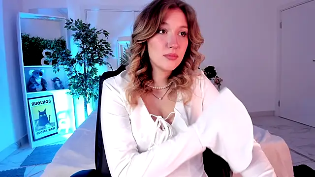 Synrix online show from November 11, 2025, 7:30 am