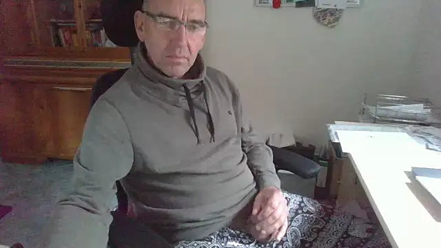 Lutzi1970 online show from November 21, 2025, 10:58 am