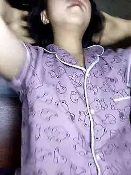 Quynhsumon online show from February 20, 2026, 3:34 pm