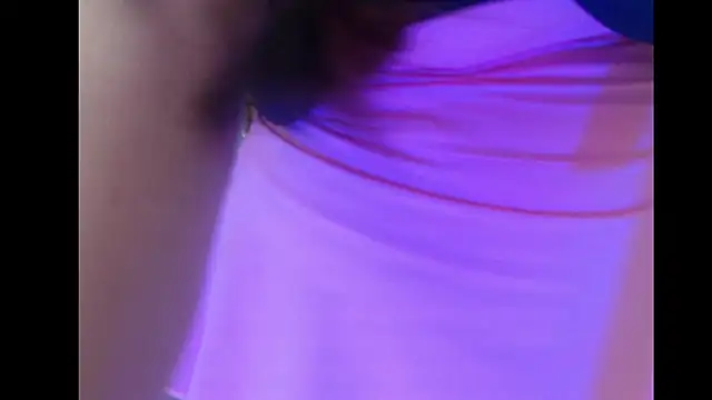 Debora Cienfuegos25 online show from December 16, 2025, 1:32 am