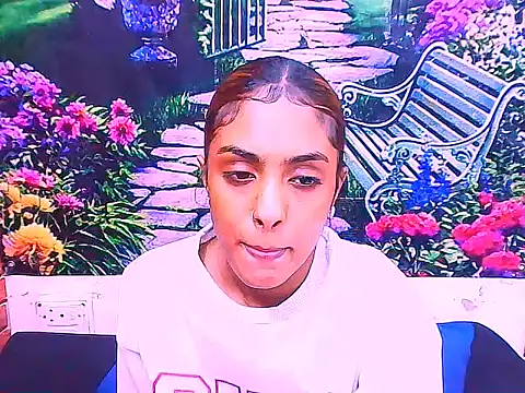 IndianPretty1 online show from November 16, 2025, 5:13 am