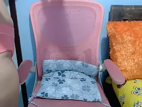 Skinny Jean18xxx online show from March 16, 2026, 5:55 am