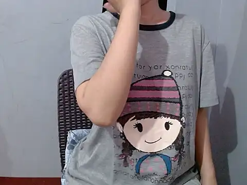 Skinny Jean18xxx online show from May 14, 2026, 11:17 am