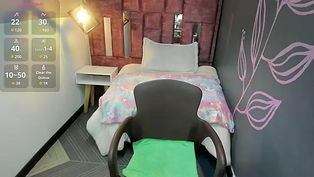 Alice  Morgan  online show from December 21, 2025, 12:01 pm