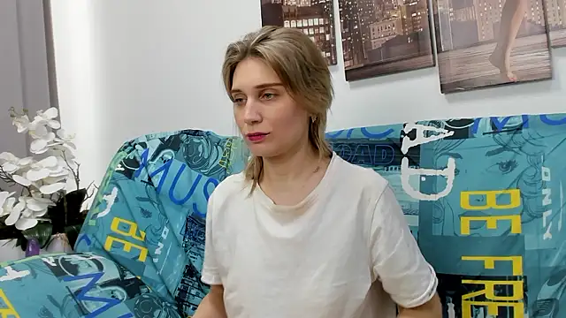 Tenderly Sophie online show from March 3, 2026, 1:34 am