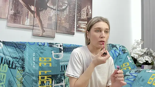 Tenderly Sophie online show from March 8, 2026, 1:14 am