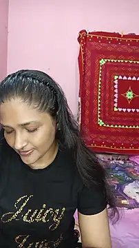 Snapshot of CoupleShow_432 chatting on May 1, 2026, 3:05 pm CoupleShow 432 online show from May 1, 2026, 3:05 pm