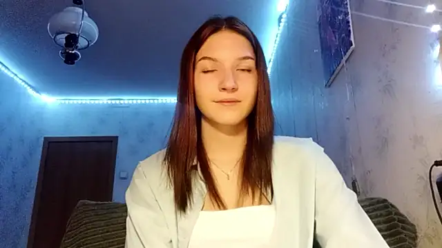 Snapshot of Beauty_miIa chatting on October 22, 2025, 2:50 pm Beauty miIa online show from October 22, 2025, 2:50 pm