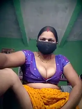Snapshot of QRESABABY chatting on November 10, 2025, 2:05 pm QRESABABY online show from November 10, 2025, 2:05 pm