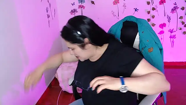 jenny  666 online show from December 15, 2025, 7:40 pm