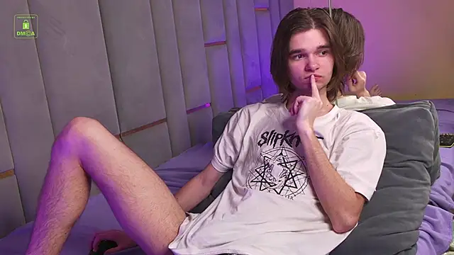 Snapshot of DavidLeatherhofff chatting on March 8, 2026, 4:38 am DavidLeatherhofff online show from March 8, 2026, 4:38 am