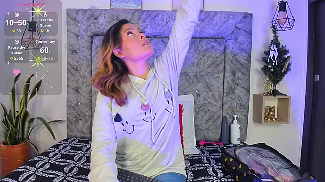 Amatista desire online show from December 15, 2025, 11:47 am