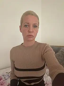 Blueskynicci online show from January 13, 2026, 1:38 pm