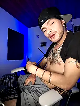 AlickBeliel online show from April 22, 2026, 3:02 pm