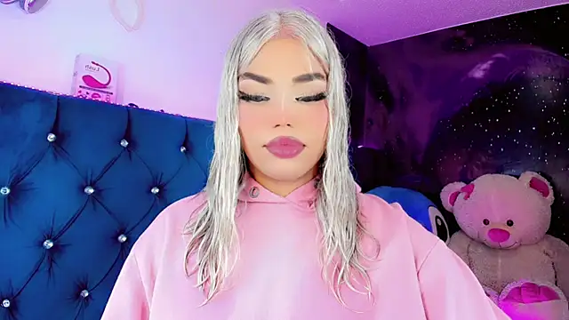 Alannys xHotx online show from March 10, 2026, 8:47 pm