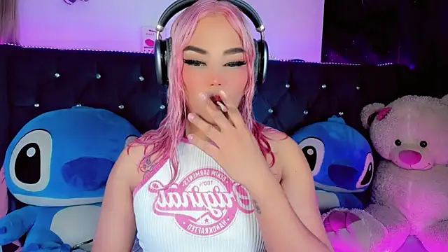 Alannys xHotx online show from March 29, 2026, 9:42 am