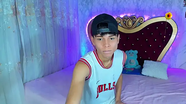 boyswantingplay online show from March 13, 2026, 7:53 pm