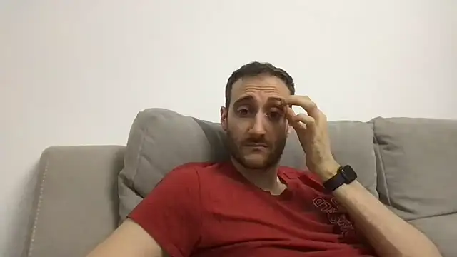 Snapshot of LukaShyGuy chatting on May 28, 2026, 8:39 pm LukaShyGuy online show from May 28, 2026, 8:39 pm