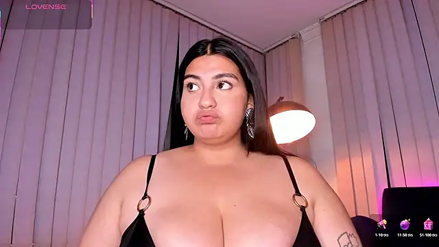 kendra crow online show from November 30, 2025, 1:20 am