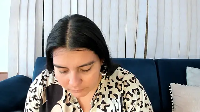 kendra crow online show from December 22, 2025, 12:24 pm