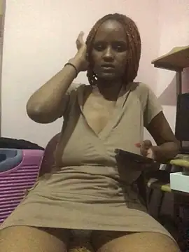 yummy-caramel online show from October 28, 2025, 8:00 pm